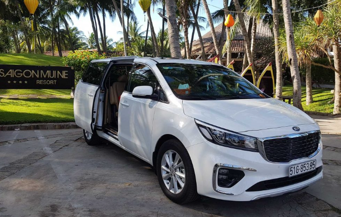 Taxi Tiểu Cần – xe 7 chỗ rộng rãi, mát lạnh